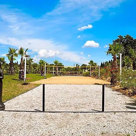 Hotel Mas La Farelle D'hote,fitness & Salle De Jeux Gratuite & En Supplement